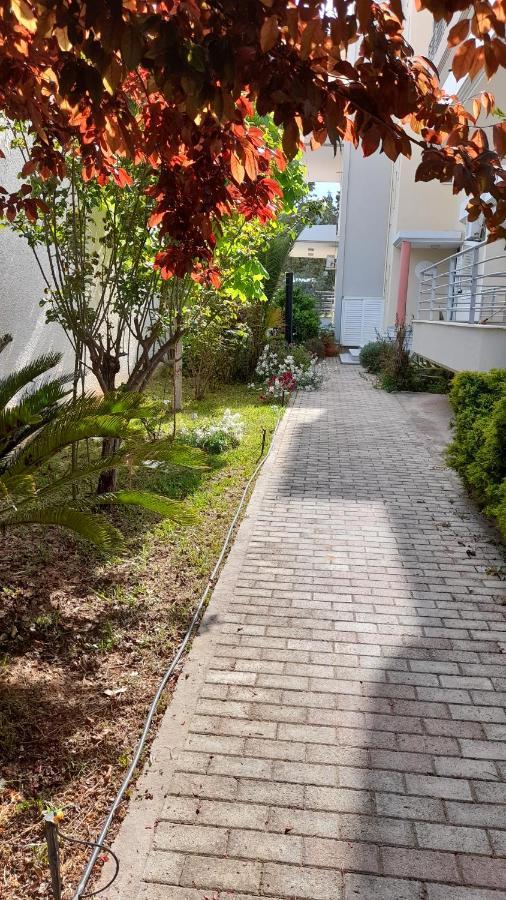 Akrata Rose Garden Apartments I Paralia Akratas Bagian luar foto