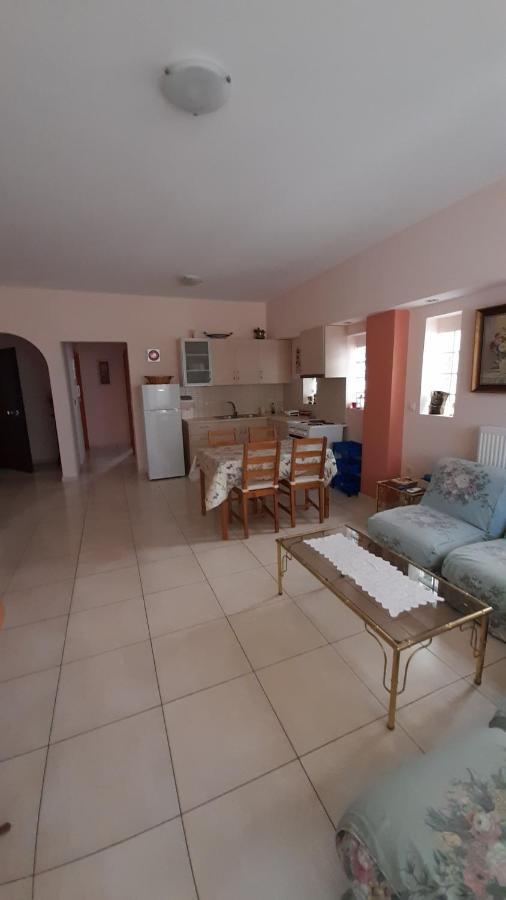 Akrata Rose Garden Apartments I Paralia Akratas Bagian luar foto